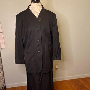 Vintage Kasper II womens 2 piece skirt suit